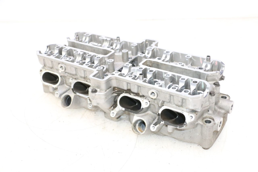 photo de CYLINDER HEAD YAMAHA YZF R GENESIS 750 (1993 - 1998) - Surface and material condition