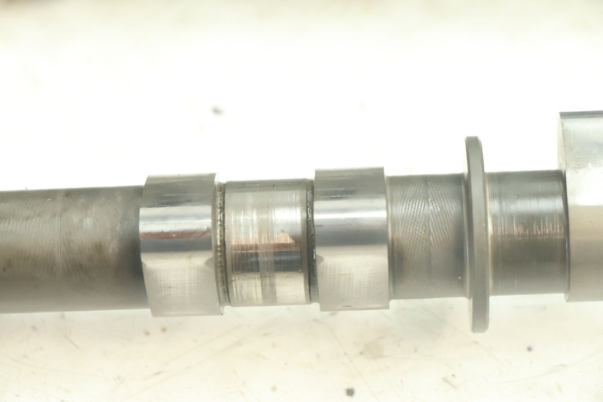 photo de CYLINDER HEAD YAMAHA YZF R6 600 (2008 - 2009) - Distinctive features