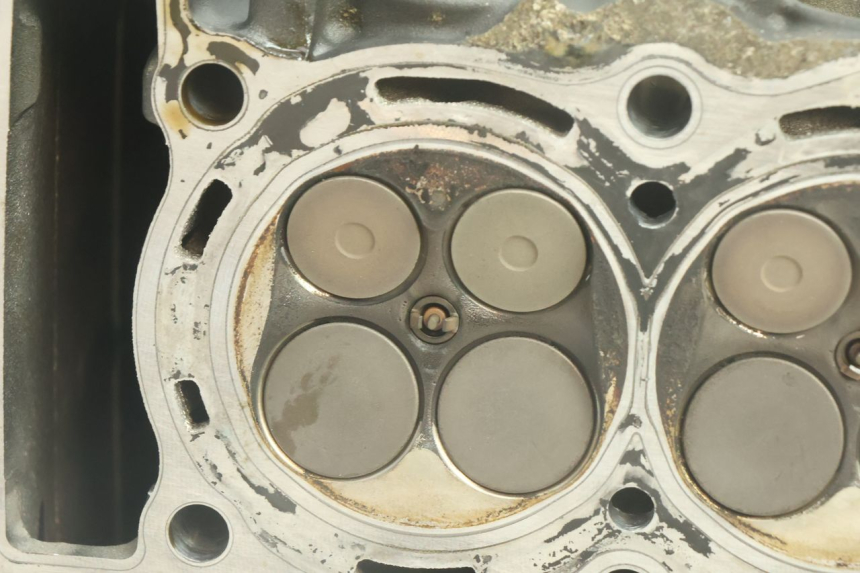photo de CYLINDER HEAD YAMAHA YZF R6 600 (2008 - 2009) - Product overview