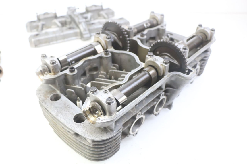 photo de CYLINDER HEAD KAWASAKI ZEPHYR 1100 ( - 1995) - Component zoom