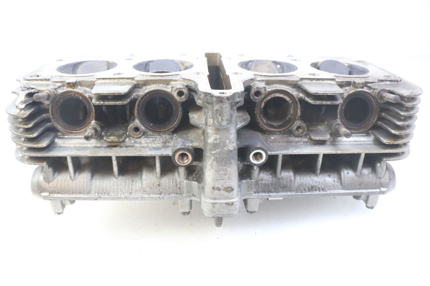 photo de CYLINDER HEAD KAWASAKI ZEPHYR 1100 ( - 1995) - Technical close-up