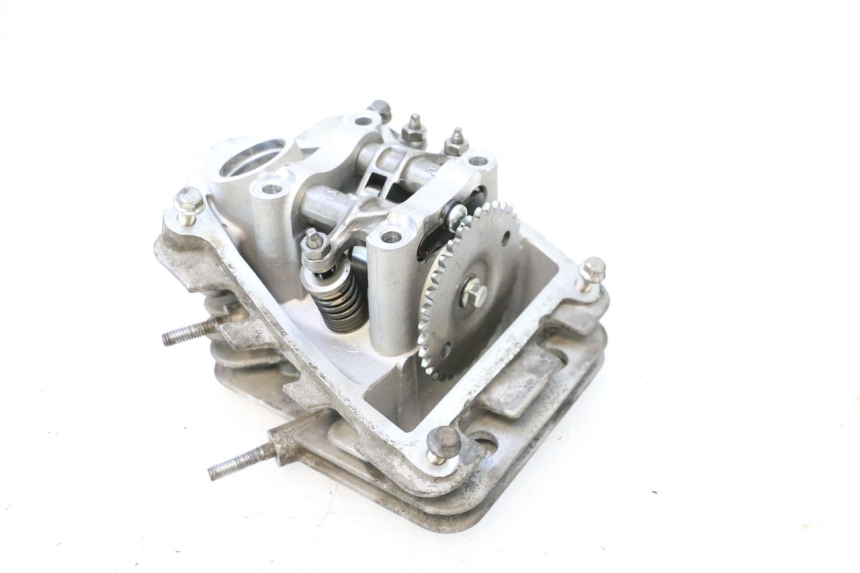 photo de CYLINDER HEAD PIAGGIO ZIP 4T 50 (2018 - 2020) - Alternative perspective