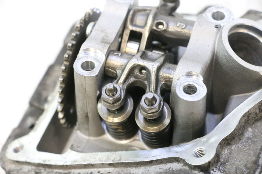 photo de CYLINDER HEAD PIAGGIO ZIP 4T 50 (2018 - 2020) - Fixing points details