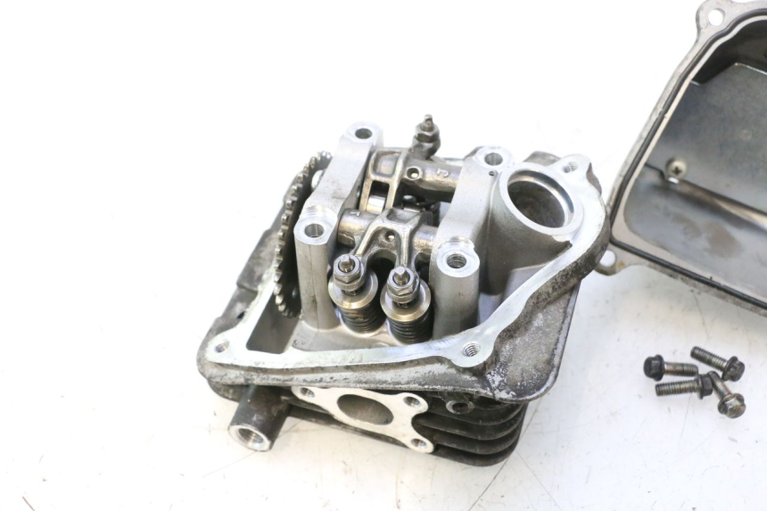 photo de CYLINDER HEAD PIAGGIO ZIP 4T 50 (2018 - 2020) - Surface and material condition