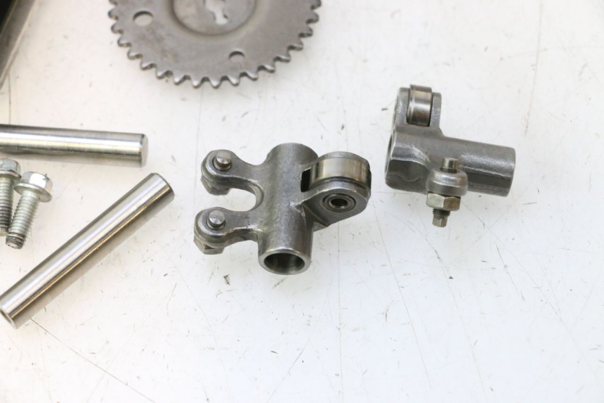 photo de CYLINDER HEAD PIAGGIO ZIP IGET 4T 50 (2021 - 2023) - Component zoom