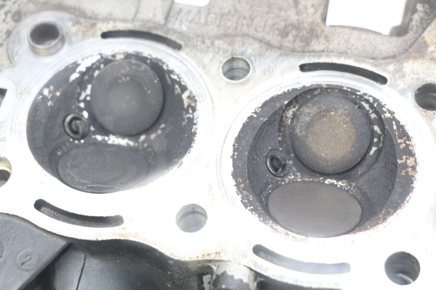 photo de CYLINDER HEAD KAWASAKI ZR7 ZR-7 S 750 (1999 - 2004) - Technical close-up