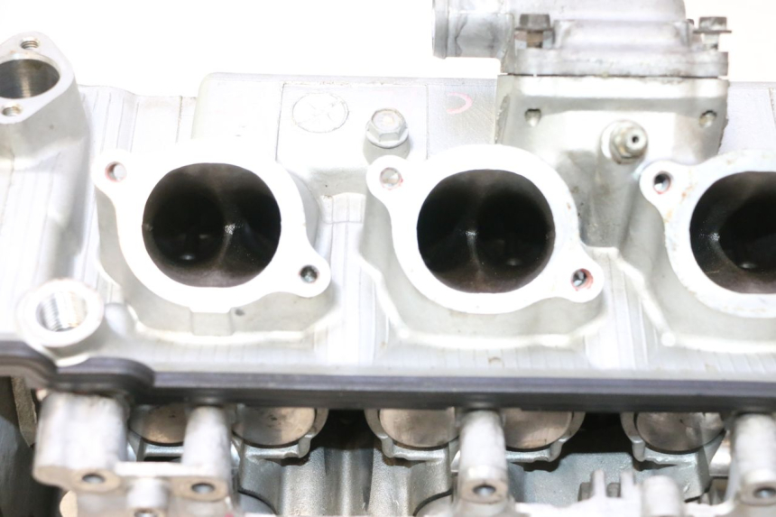 photo de CYLINDER HEAD KAWASAKI ZX-6R ZX6R 600 (2000 - 2002) - Distinctive features