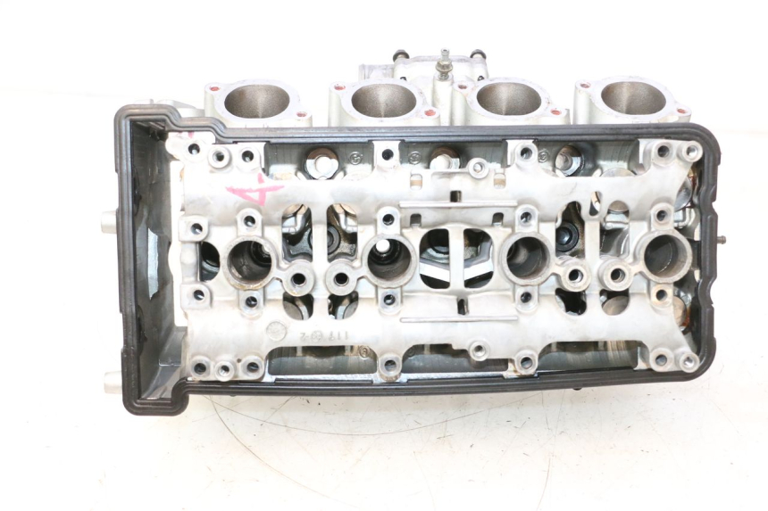 photo de CYLINDER HEAD KAWASAKI ZX-6R ZX6R 600 (2000 - 2002) - High-resolution close-up