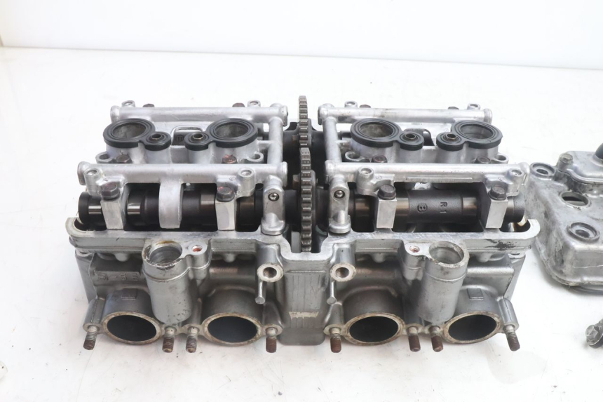 photo de CYLINDER HEAD KAWASAKI ZZR 600 (1995 - 2004) - Component detail