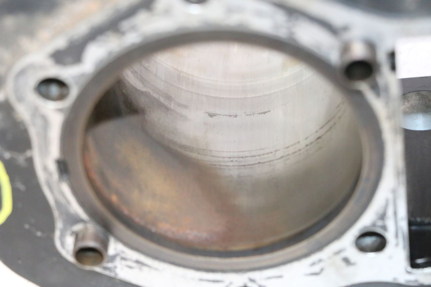 photo de CYLINDER BARREL SUZUKI DR S 600 (1985 - 1989) - Surface and material condition