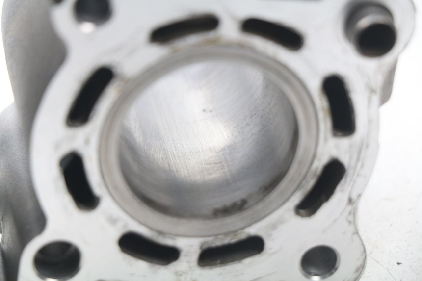 photo de CYLINDER BARREL MBK OVETTO 4T 50 (2008 - 2016) - Fixing points details