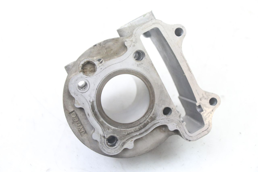 photo de CYLINDER BARREL PEUGEOT KISBEE 4T 50 (2018 - 2022) - Alternative perspective