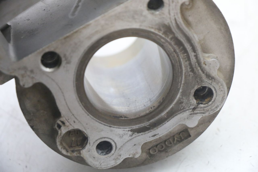 photo de CYLINDER BARREL PEUGEOT KISBEE 4T 50 (2018 - 2022) - Surface and material condition