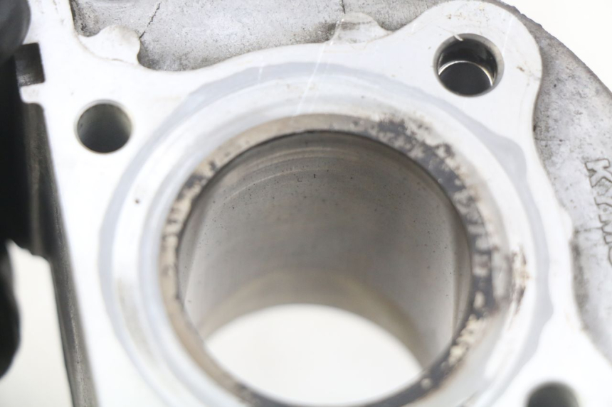 photo de CYLINDER PISTON KYMCO AGILITY 16+ 4T 50 (2018 - 2023) - Alternative perspective