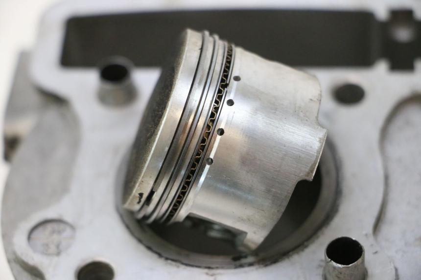 photo de CYLINDER PISTON KYMCO AGILITY 4T 50 (2005 - 2018) - Distinctive features