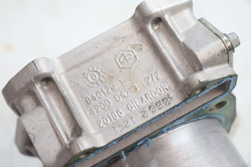 photo de REAR CYLINDER AND PISTON GILERA GP 800 (2007 - 2013) - Alternative angle