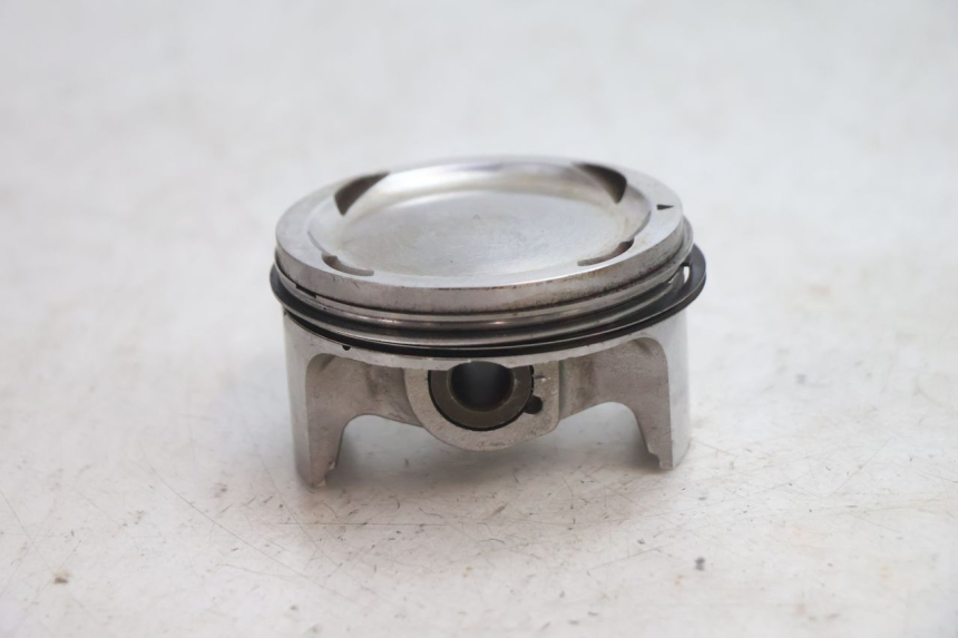 photo de REAR CYLINDER AND PISTON GILERA GP 800 (2007 - 2013) - Markings and original references