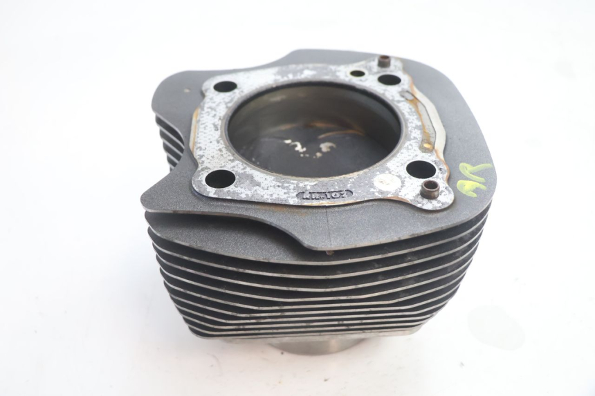 photo de REAR CYLINDER AND PISTON HARLEY DAVIDSON ROAD GLIDE FLTRXSE 1920 (2018 - 2022) - Zoom on usage condition