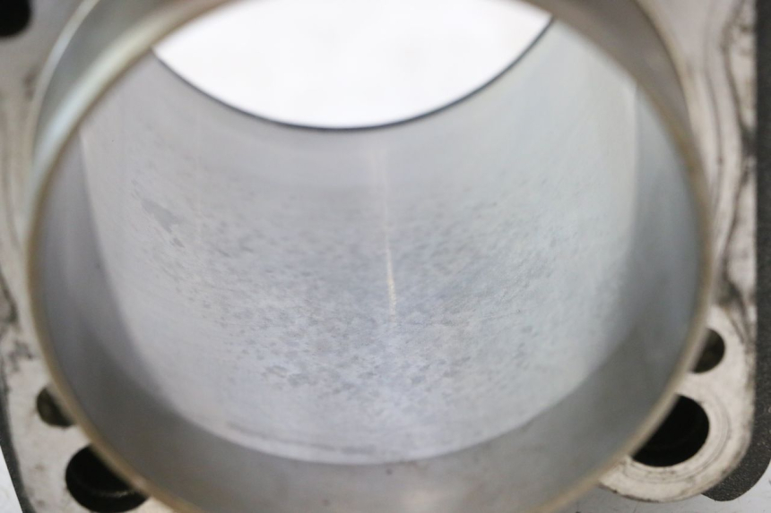 photo de FRONT CYLINDER AND PISTON HARLEY DAVIDSON ROAD GLIDE FLTRXSE 1920 (2018 - 2022) - Technical close-up