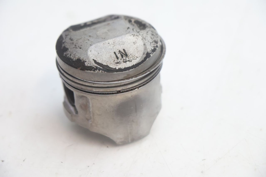 photo de FRONT CYLINDER AND PISTON HONDA XLV VARADERO 125 (2007 - 2012) - Alternative angle