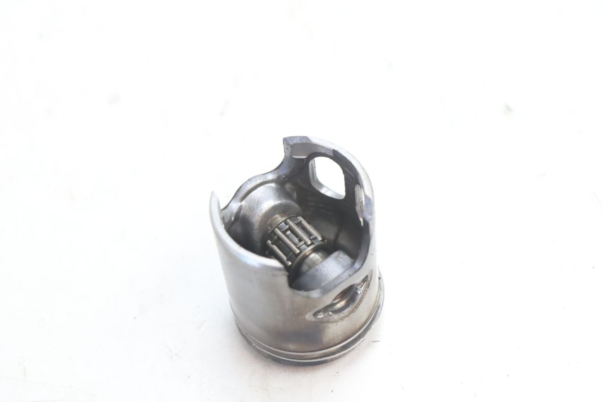 photo de CYLINDER BARREL PISTON MBK BOOSTER SPIRIT 50 (1996 - 1999) - Detailed visual inspection