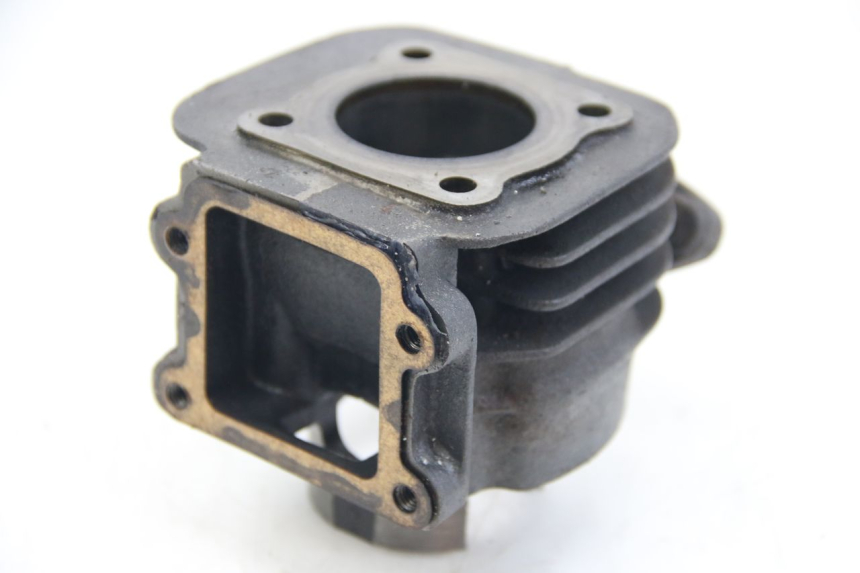 photo de CYLINDER PISTON MBK BOOSTER SPIRIT NAKED 50 (2004 - 2017) - Alternative perspective