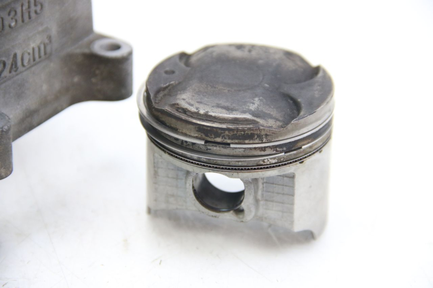 photo de CYLINDER PISTON SUZUKI BURGMAN 125 (2007 - 2014) - Alternative perspective