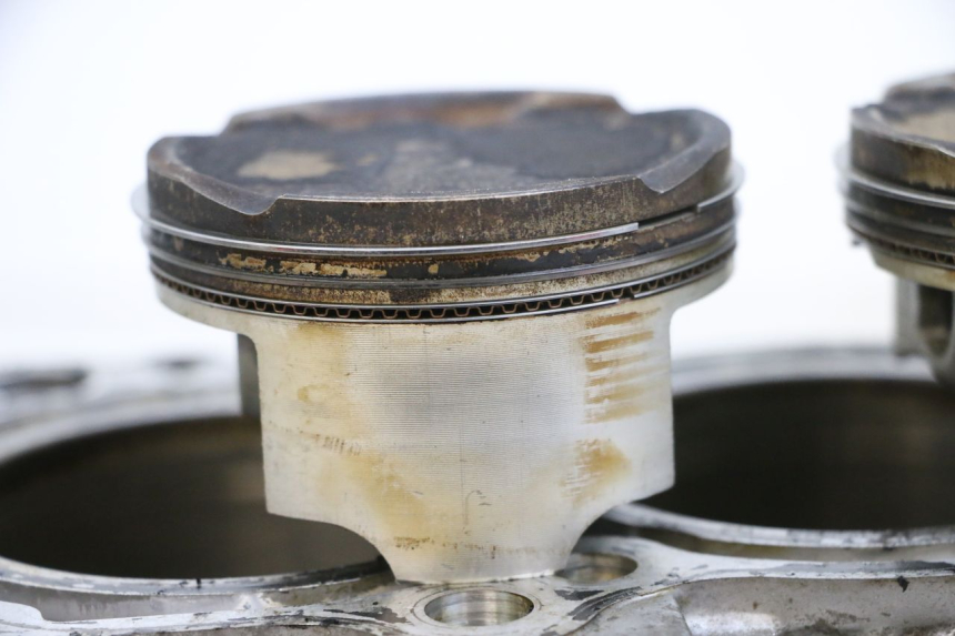 photo de CYLINDER BARREL PISTON SUZUKI BURGMAN 650 (2013 - 2020) - Spare part profile view