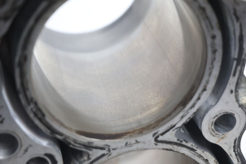photo de CYLINDER BARREL PISTON SUZUKI BURGMAN EXECUTIVE ABS 650 (2006 - 2012) - Main view