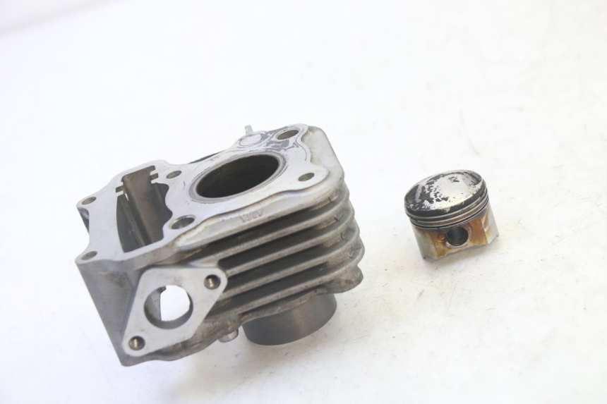 photo de CYLINDER PISTON SYM CROX 4T 50 (2016 - 2023) - Component detail
