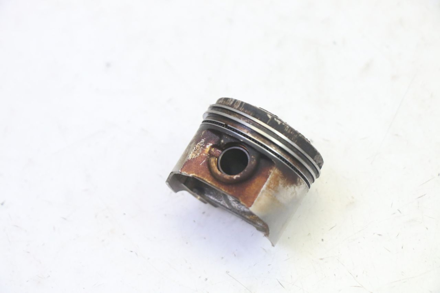 photo de CYLINDER PISTON SYM CROX 4T 50 (2016 - 2023) - High-resolution close-up