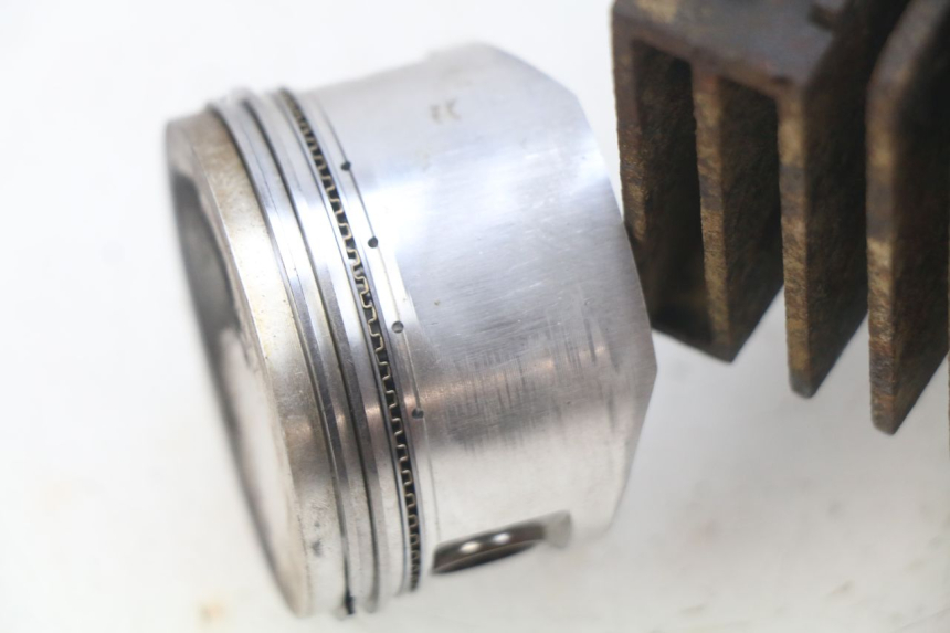 photo de CYLINDER PISTON CCR DIRT BIKE 110 - Detailed visual inspection