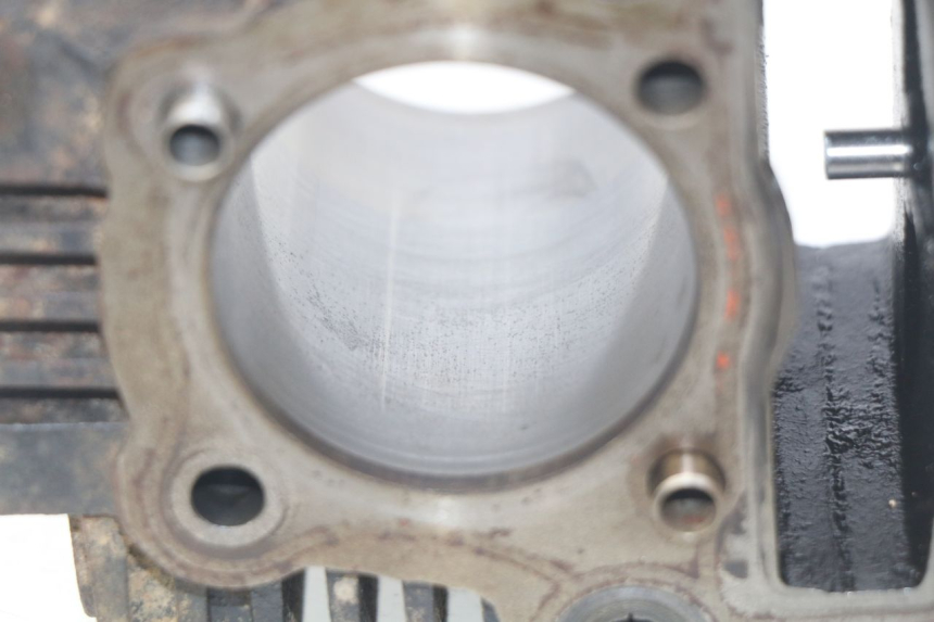 photo de CYLINDER PISTON CCR DIRT BIKE 110 - Fixing points details