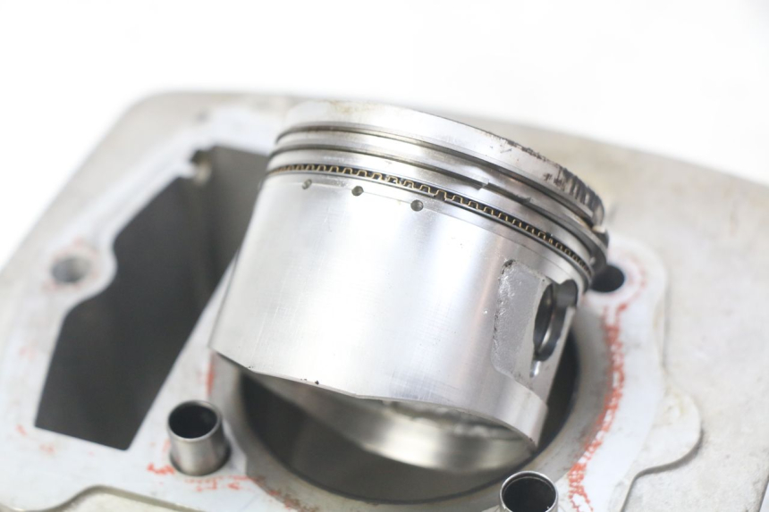 photo de CYLINDER PISTON XTRM FACTORY DIRTBIKE BSE 150 - Detailed visual inspection