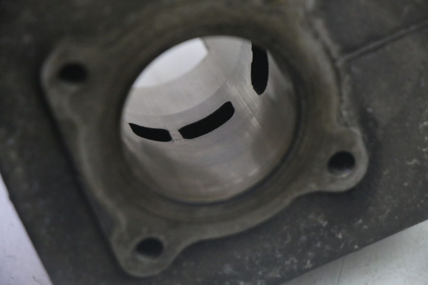 photo de CYLINDER PISTON PEUGEOT ELYSTAR 50 (2002 - 2014) - Surface and material condition