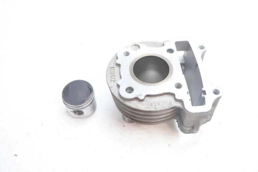 photo de CYLINDER BARREL PISTON JM MOTORS EVOLIS 4T 50 (2018 - 2022) - Zoom on usage condition
