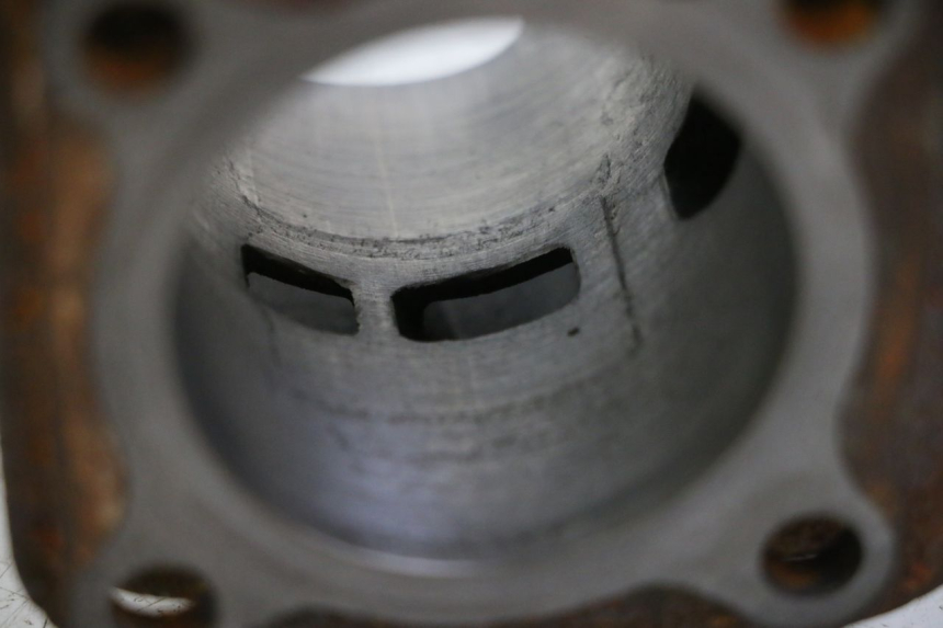 photo de CYLINDER PISTON KEEWAY F-ACT FACT 50 (2006 - 2011) - Surface and material condition
