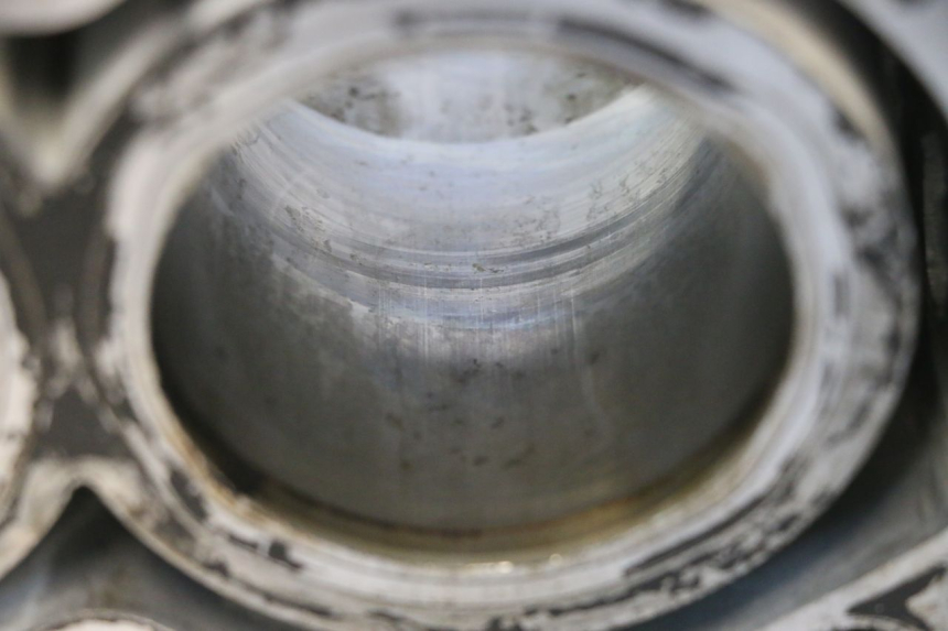 photo de CYLINDER BARREL PISTON HONDA FJS SILVER WING SILVERWING 400 (2005 - 2008) - Distinctive features