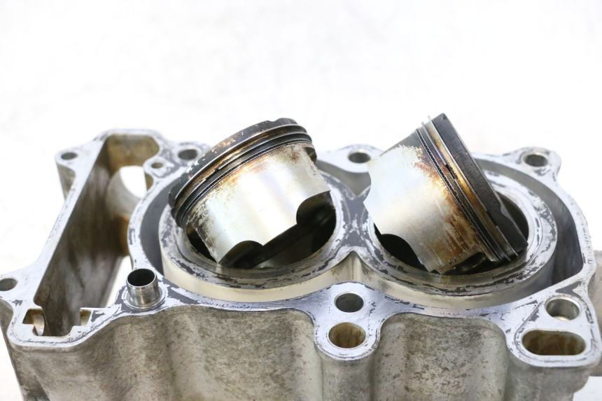 photo de CYLINDER BARREL PISTON HONDA FJS SILVER WING SILVERWING 400 (2005 - 2008) - Alternative angle