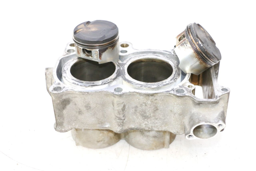 photo de CYLINDER BARREL PISTON HONDA FJS SILVER WING SILVERWING 400 (2005 - 2008) - Fixing points details