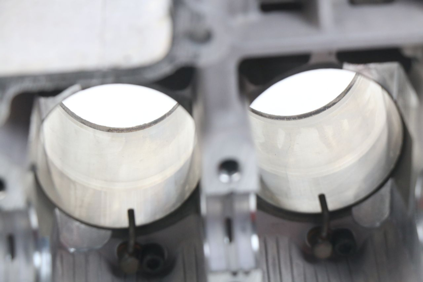 photo de CYLINDER BARREL PISTON SUZUKI GSX-R GSXR 600 (2001 - 2003) - Fixing points details