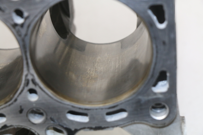 photo de CYLINDER BARREL PISTON SUZUKI GSX-R GSXR K16 1000 (2012 - 2016) - Technical close-up