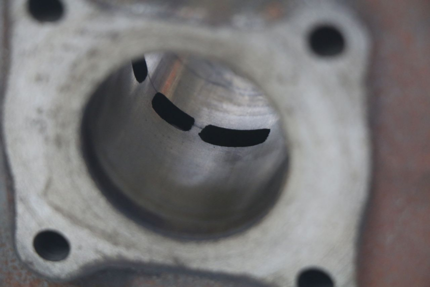photo de CYLINDER BARREL PISTON SYM JET EURO X 2T 50 (2003 - 2007) - Distinctive features