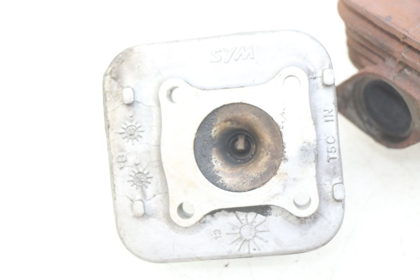 photo de CYLINDER BARREL PISTON SYM JET EURO X 2T 50 (2003 - 2007) - Alternative perspective