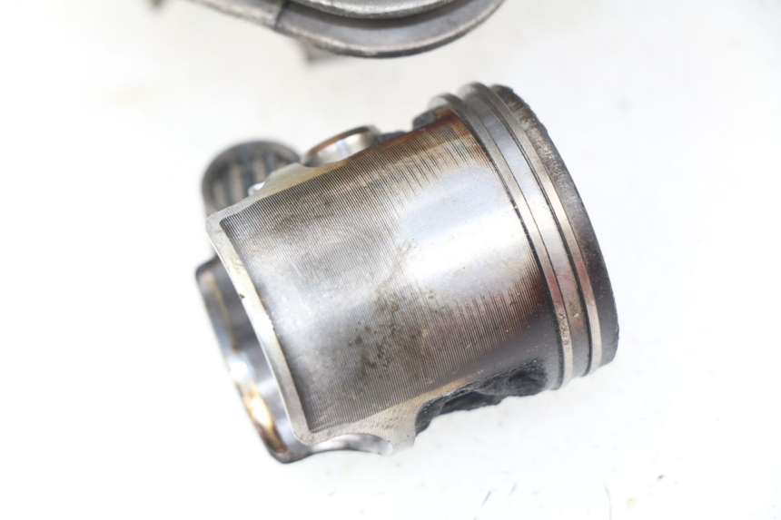 photo de CYLINDER BARREL PISTON PEUGEOT KISBEE 2T 50 (2018 - 2022) - Additional view of the item