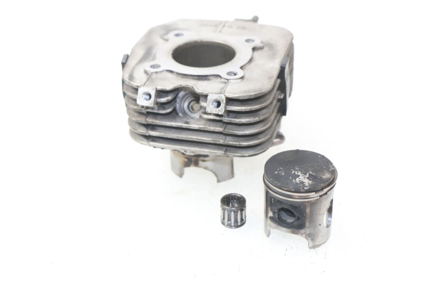 photo de CYLINDER BARREL PISTON PEUGEOT KISBEE 2T 50 (2018 - 2022) - Component zoom