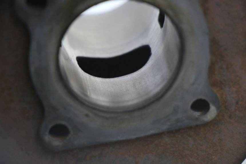 photo de CYLINDER BARREL PISTON PEUGEOT KISBEE 2T 50 (2010 - 2017) - Component zoom