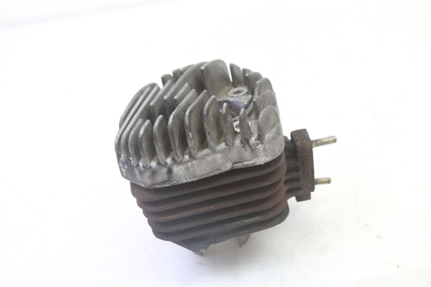 photo de CYLINDER BARREL PISTON PEUGEOT KISBEE 2T 50 (2010 - 2017) - Technical close-up