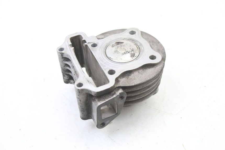 photo de CYLINDER BARREL PISTON KYMCO DINK 4T 50 (2007 - 2018) - Technical close-up