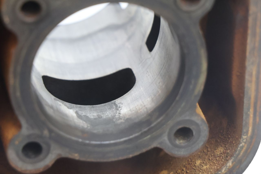 photo de CYLINDER BARREL PISTON PEUGEOT LUDIX BLASTER 50 (2006 - 2014) - Supplementary product photo